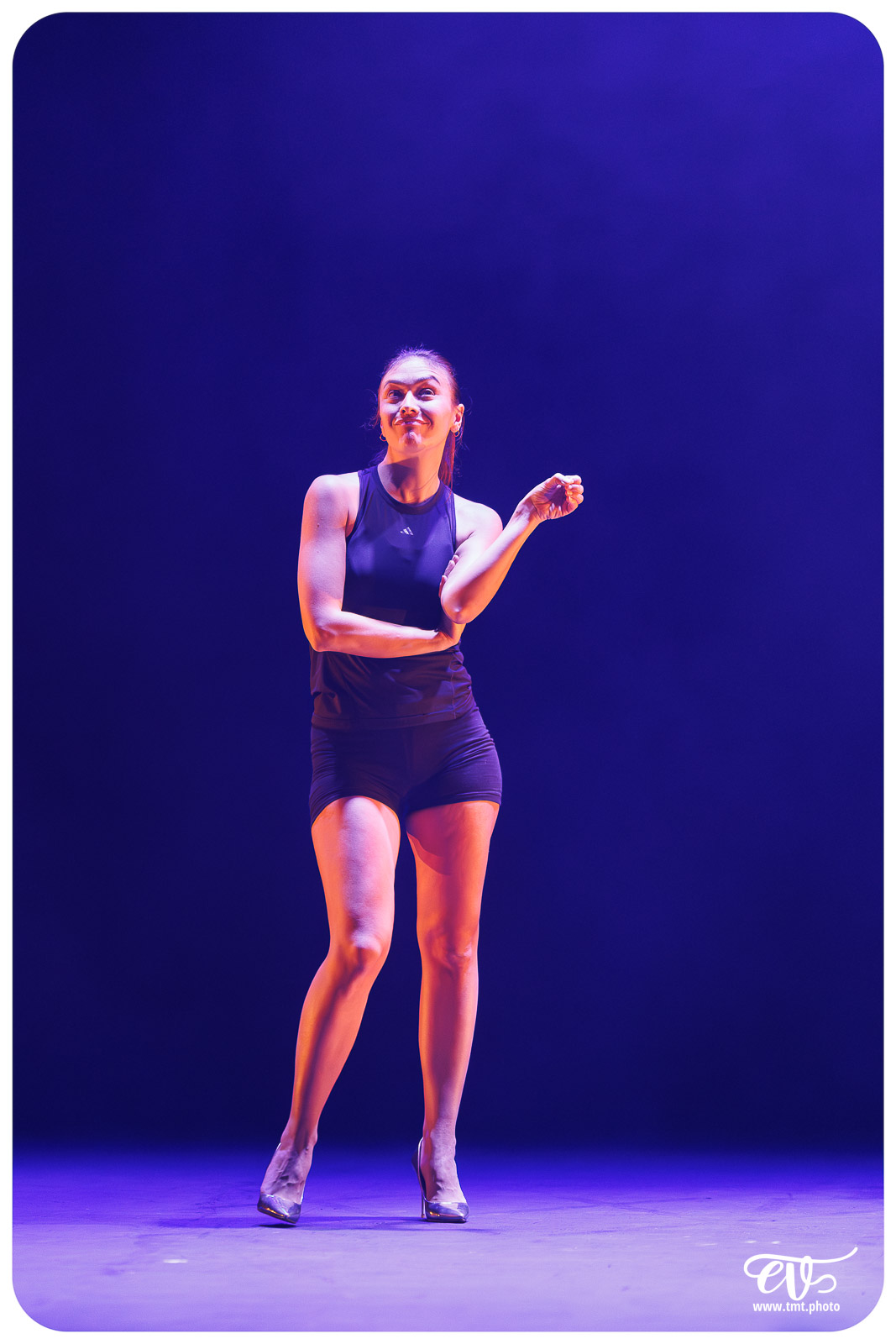 TMTPHOTO L'ODEUR DE LA GUERRE (JULIE DUVAL) 022